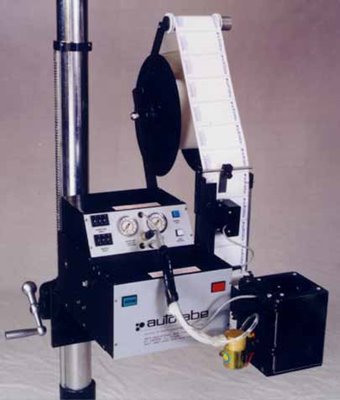 Model 130 Blow-On Automatic Label Applicator